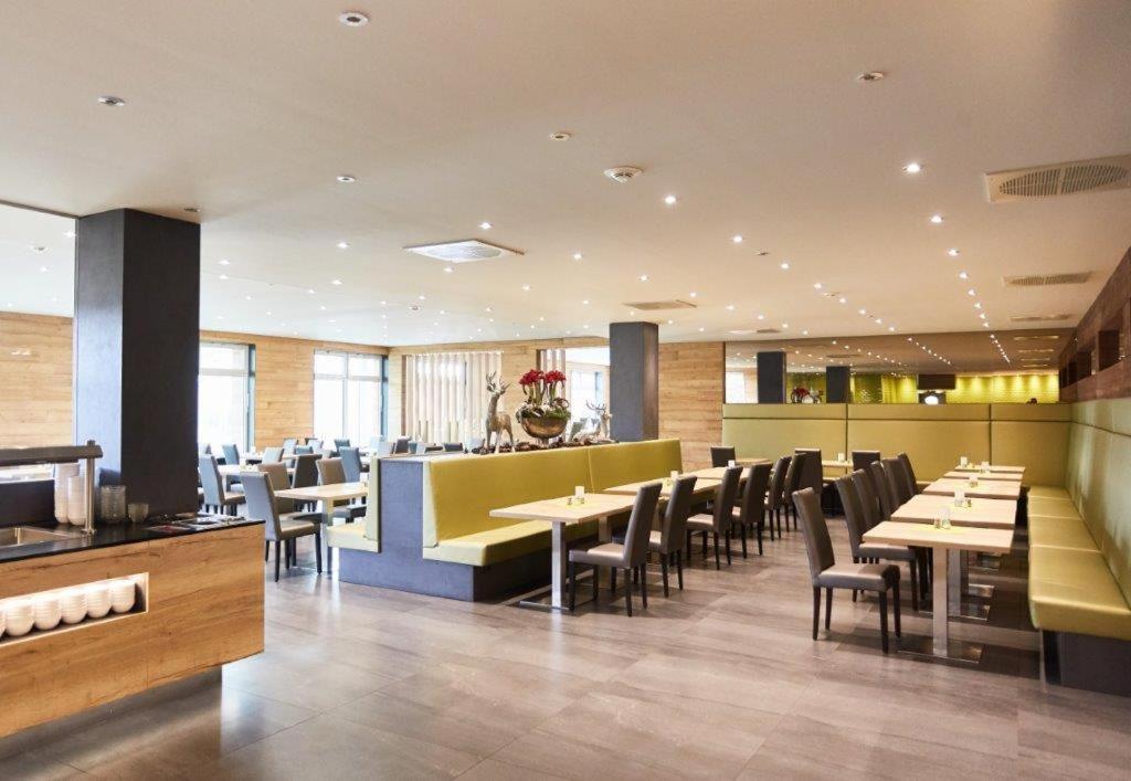 Fair Resort All Inclusive Wellness & Spa Hotel Jena Zollnitz Екстериор снимка